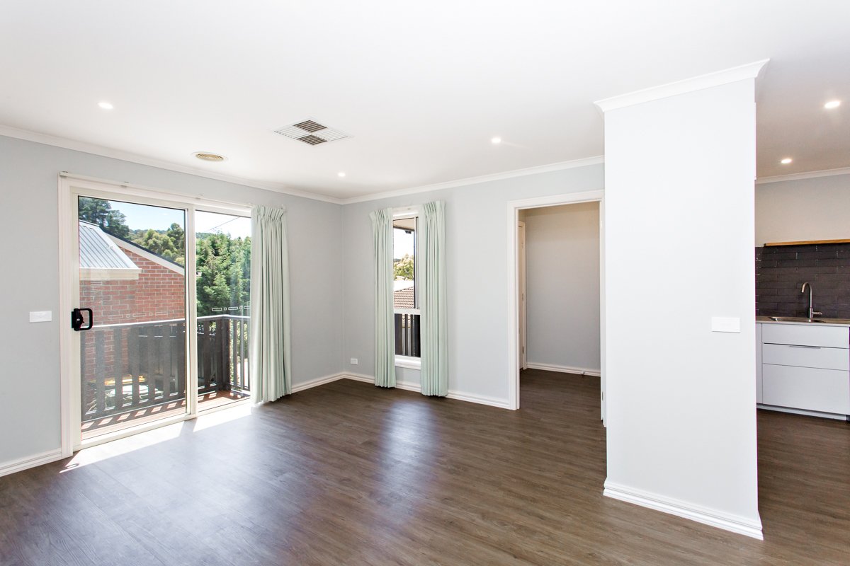 Gallery: 3/324 Humffray Street North