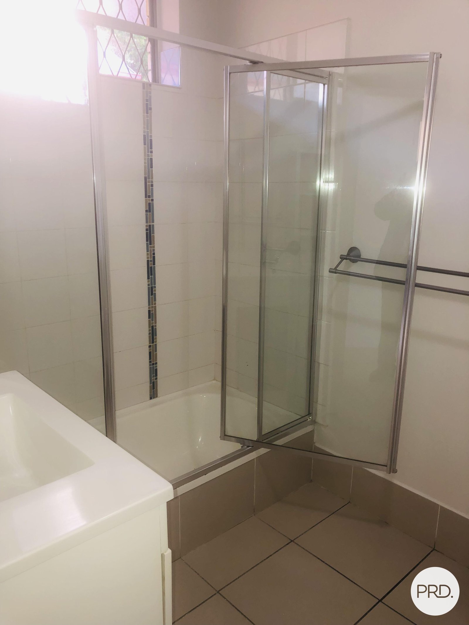 3/327 Zillmere Road ZILLMERE 8