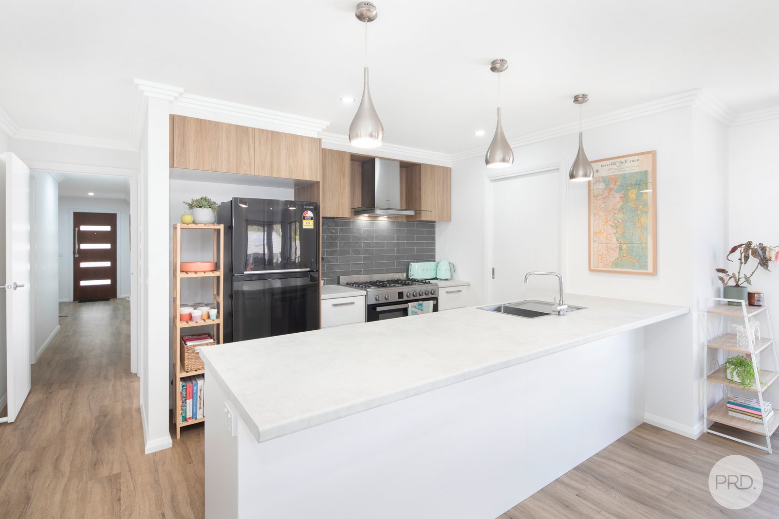 332B Clayton Street CANADIAN 5