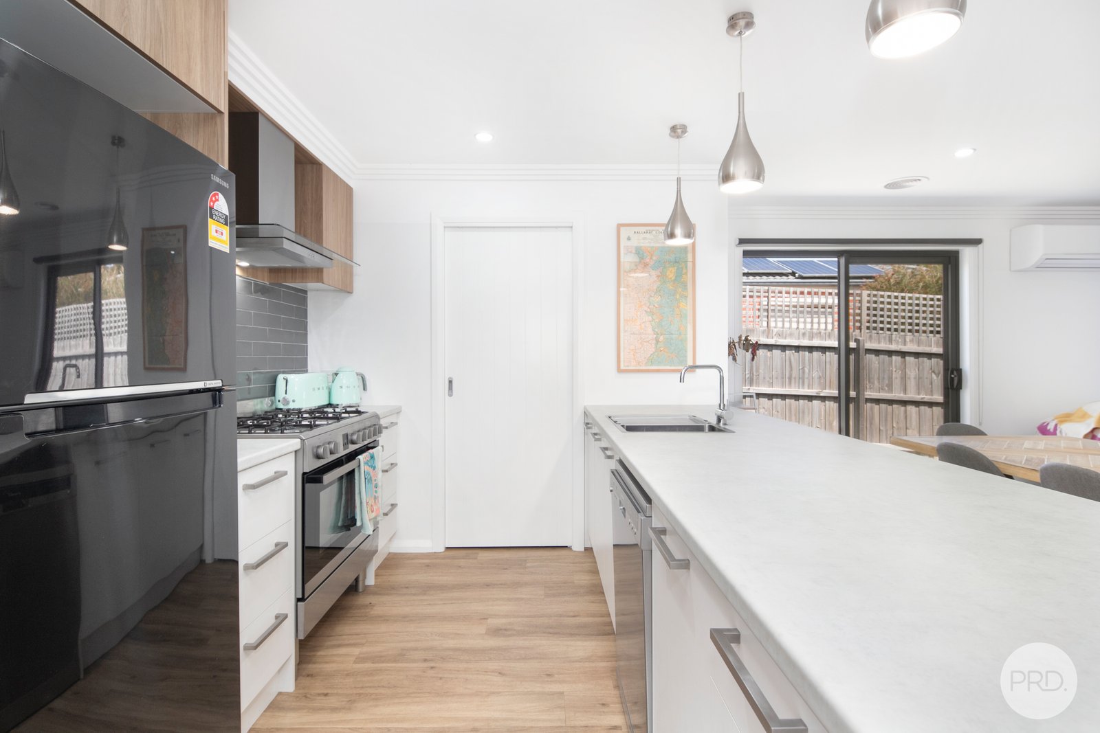 332B Clayton Street CANADIAN 7