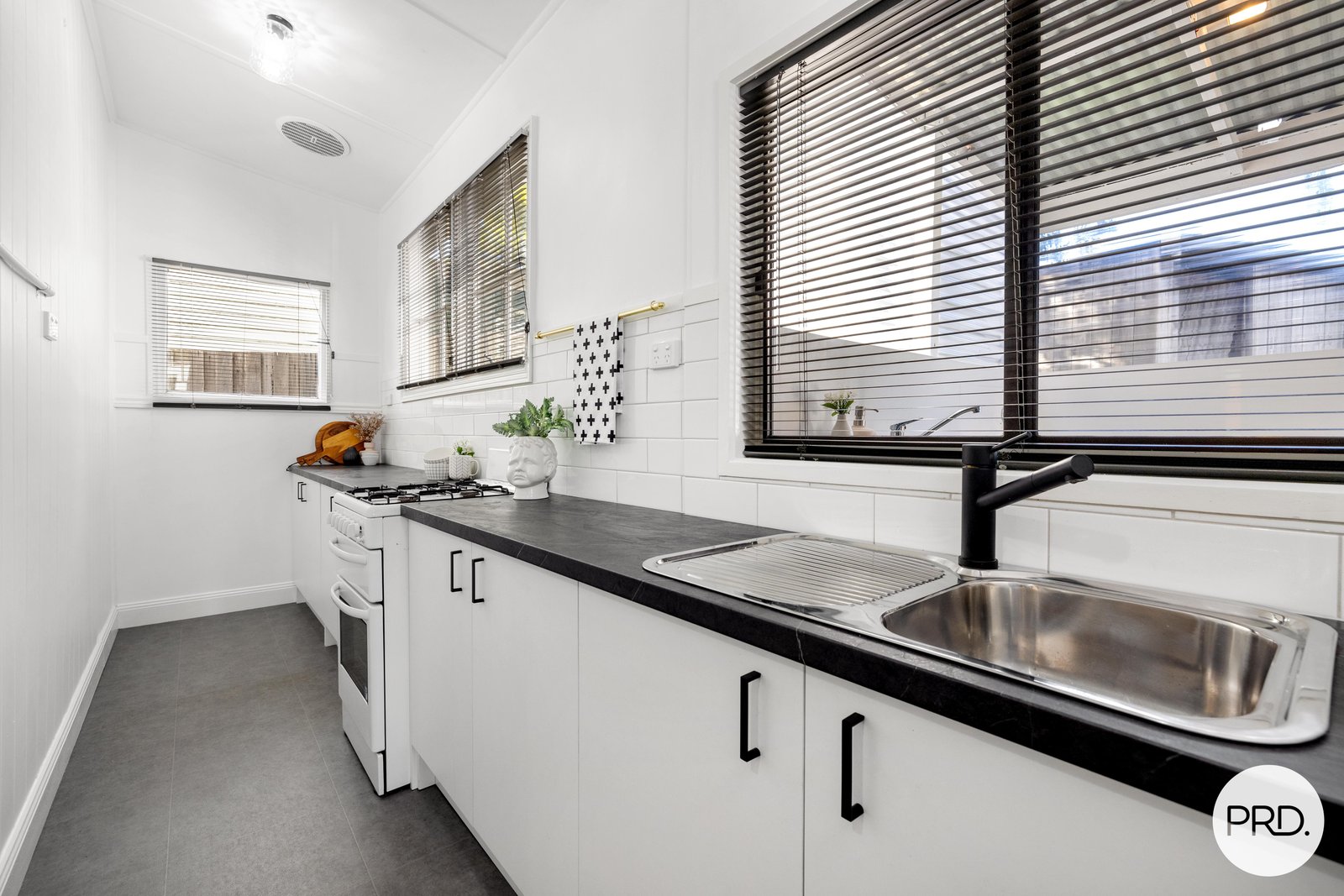 333 Barkly Street GOLDEN POINT 7