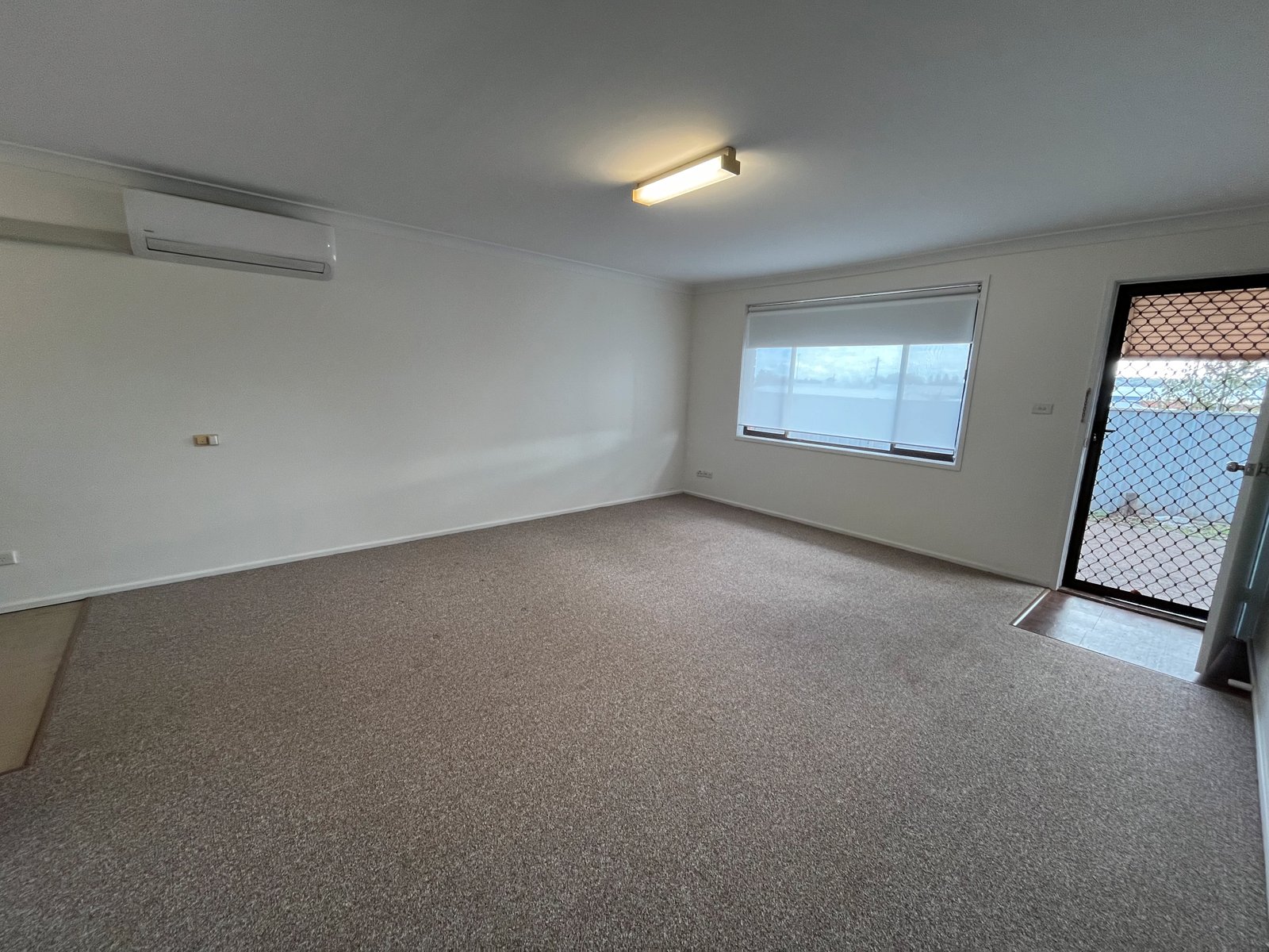 3/33 Crown Street TAMWORTH 5