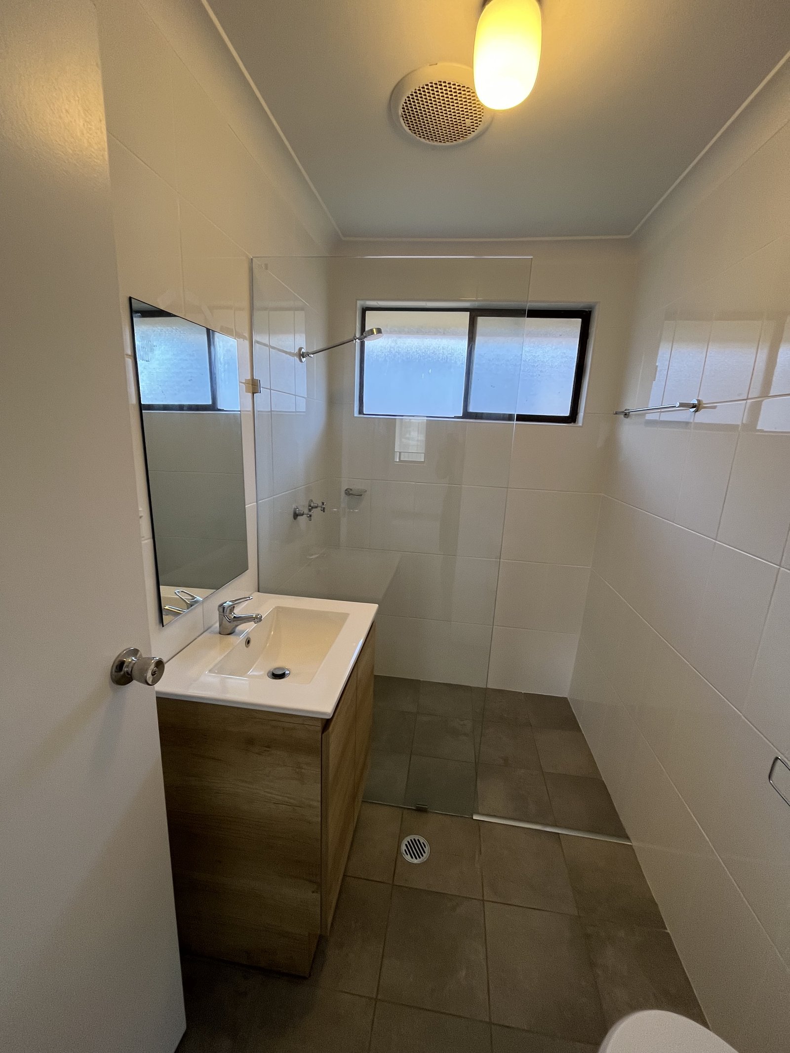 3/33 Crown Street TAMWORTH 9
