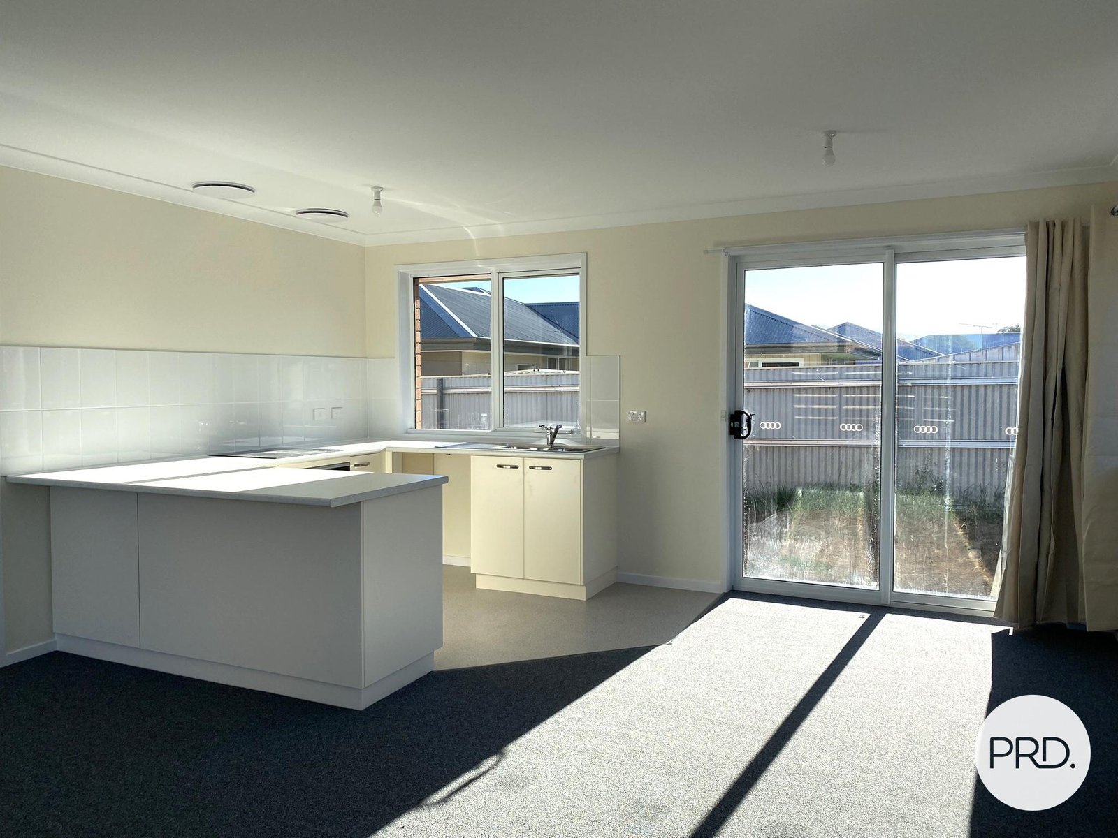 3/33 Jubilee Avenue BRIGHTON 3