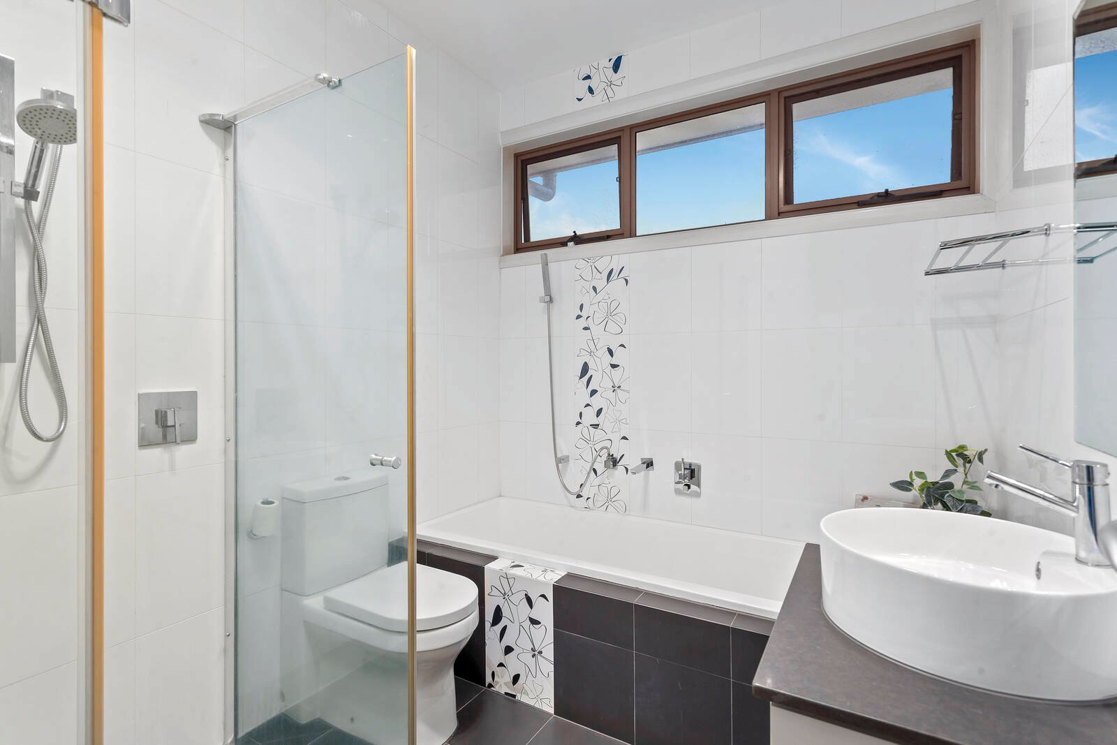 Real Estate and Property in 3/33 Moonya Road, Carnegie, VIC