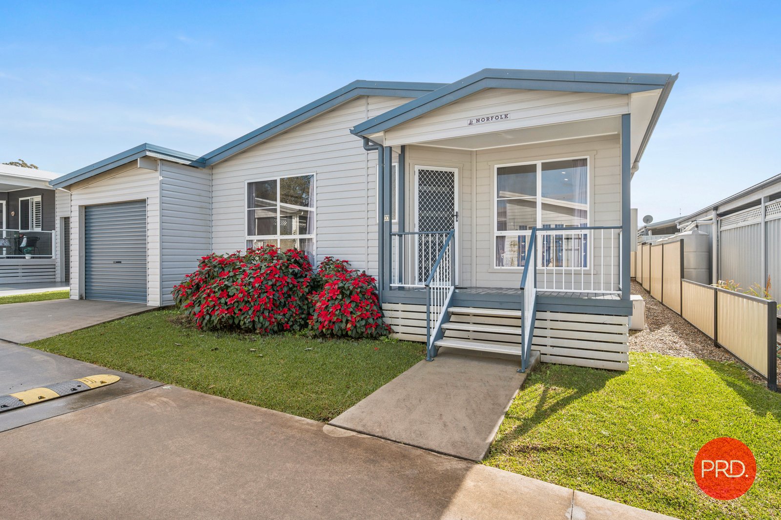 33/369 Pine Creek Way BONVILLE 2