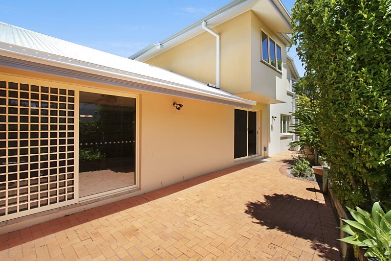 3/34 Bauer Street SOUTHPORT 7