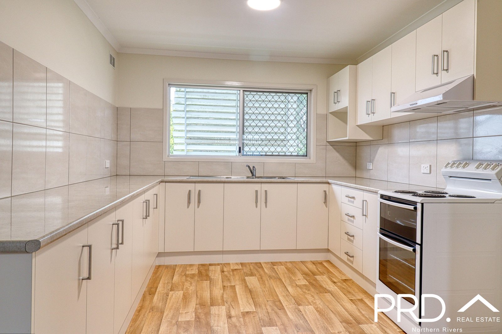 3/34 Cope Street CASINO 5