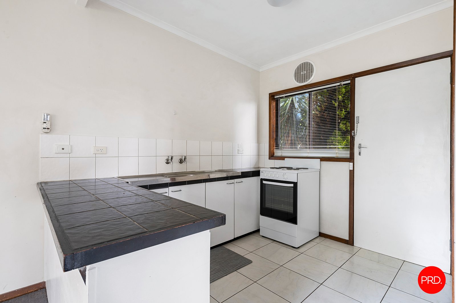 3/34 Eaglehawk Road IRONBARK 6