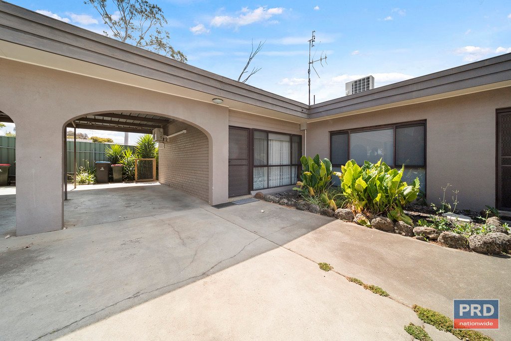 3/34 Eaglehawk Road IRONBARK 1