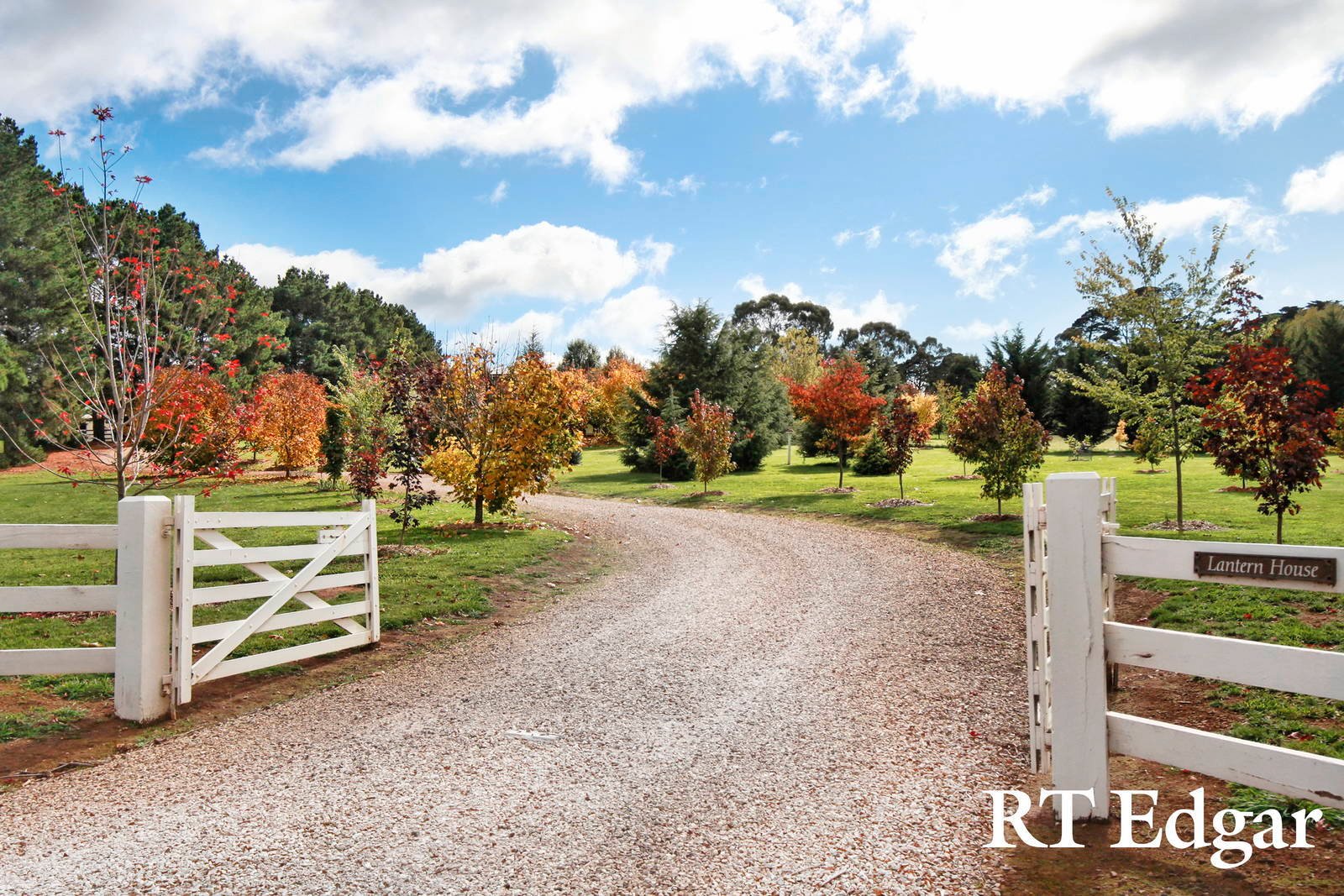 Real Estate and Property in 334 Knox Road, Romsey, VIC