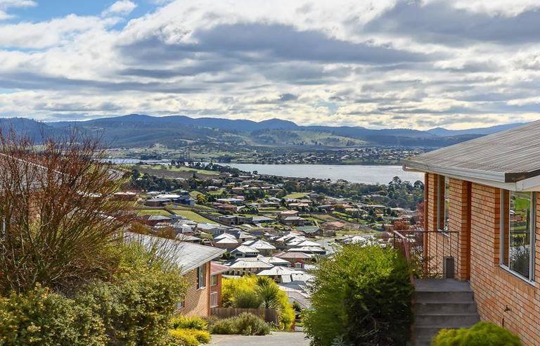 3/34 Seddon Street AUSTINS FERRY 4