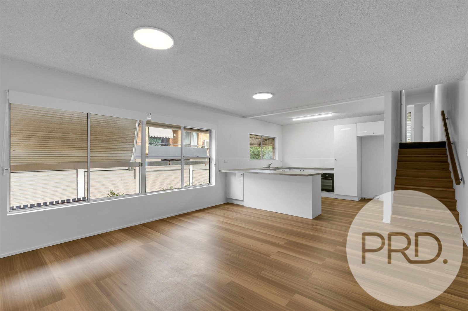 3/34 View Street WOOLOOWIN 3
