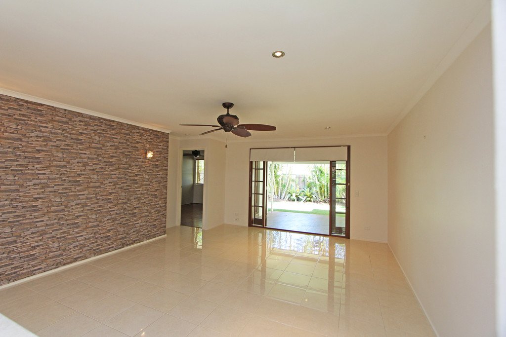 33/461 Pine Ridge Road RUNAWAY BAY 2