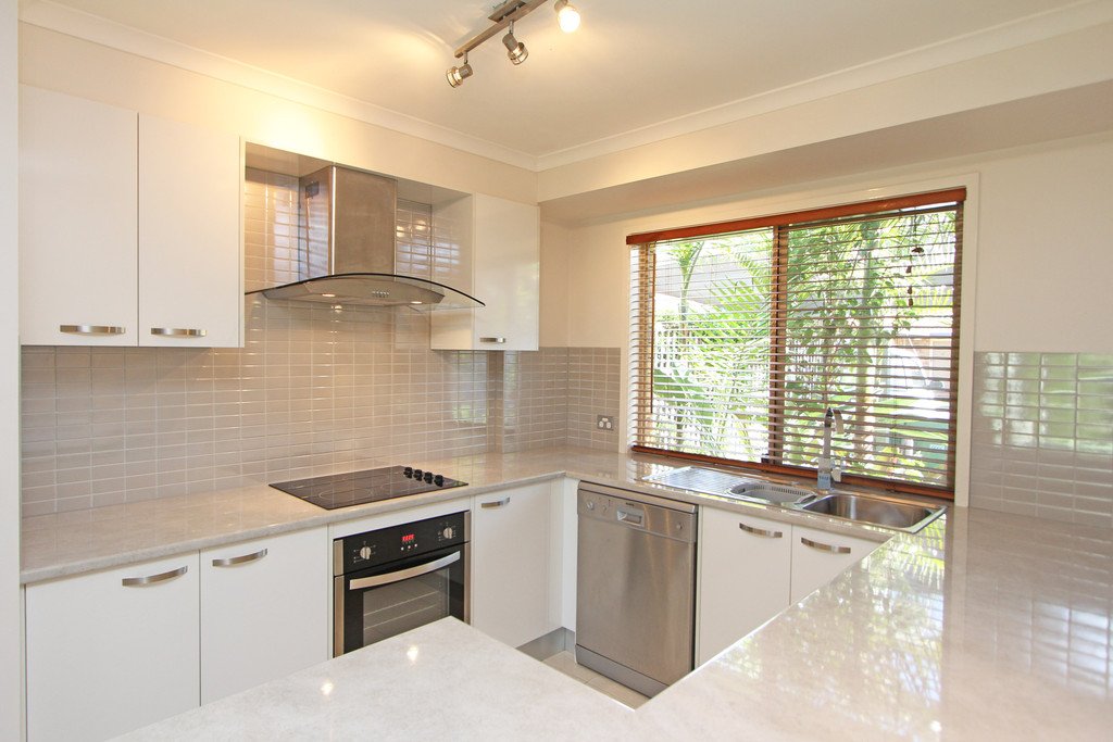 33/461 Pine Ridge Road RUNAWAY BAY 4