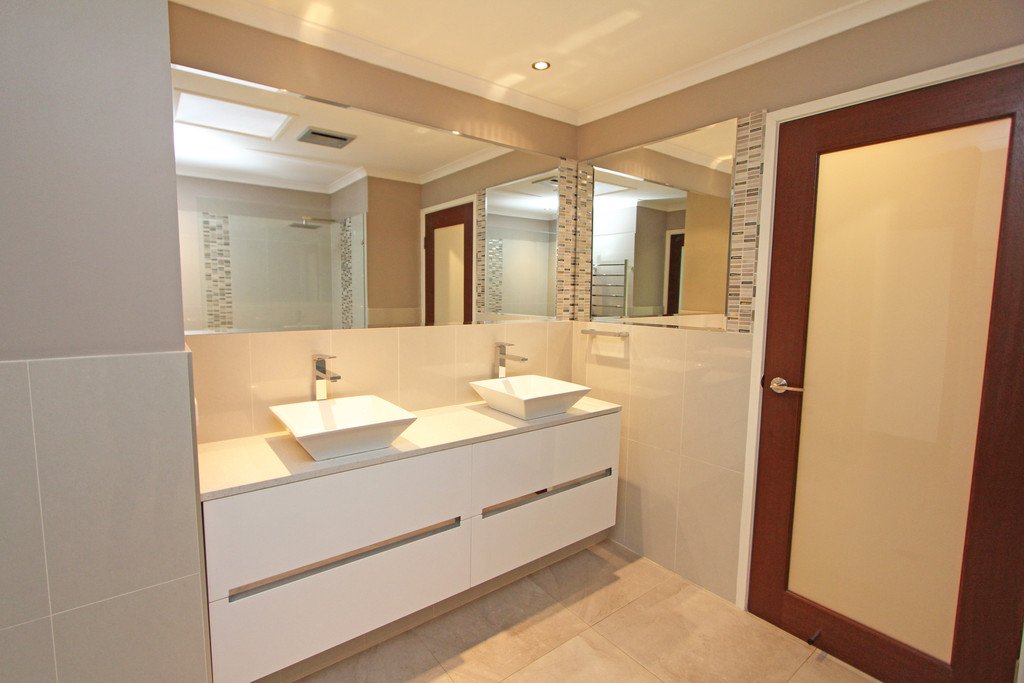 33/461 Pine Ridge Road RUNAWAY BAY 9