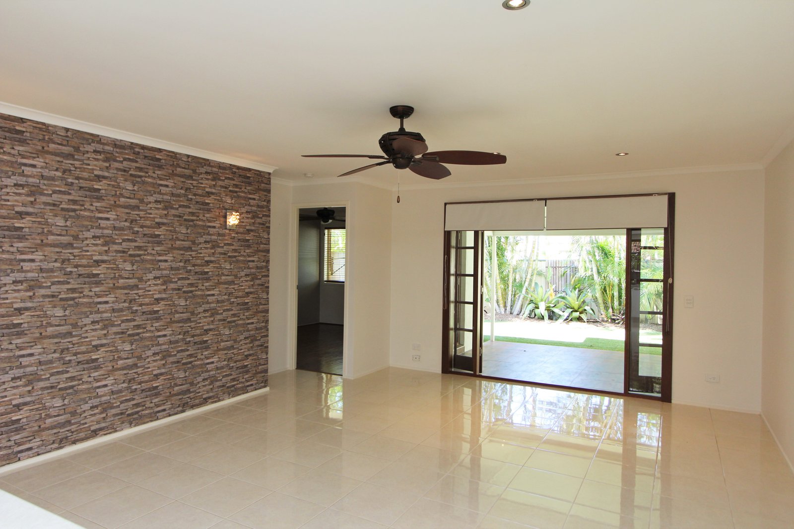 33/461 Pine Ridge Road RUNAWAY BAY 4