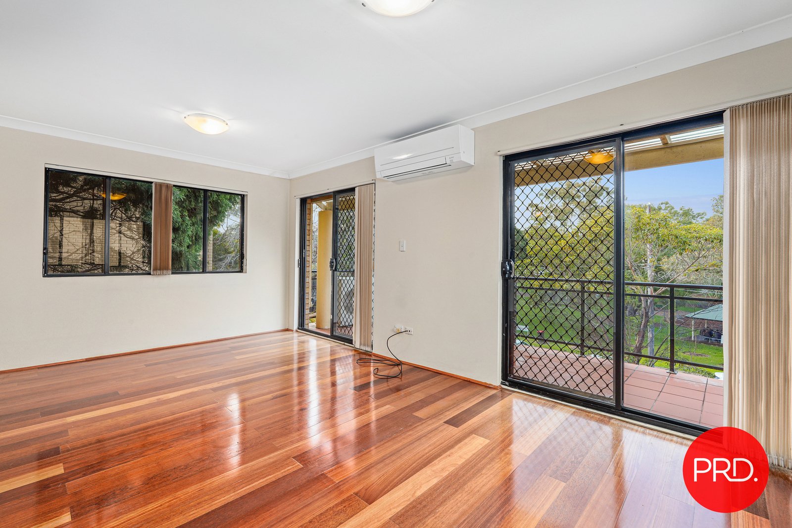 3/35-37 Mill Street CARLTON 2