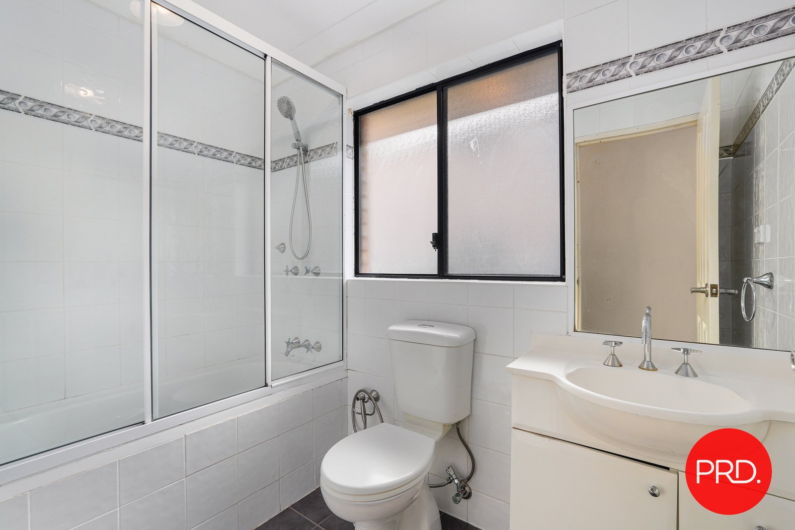 3/35-37 Mill Street CARLTON 5