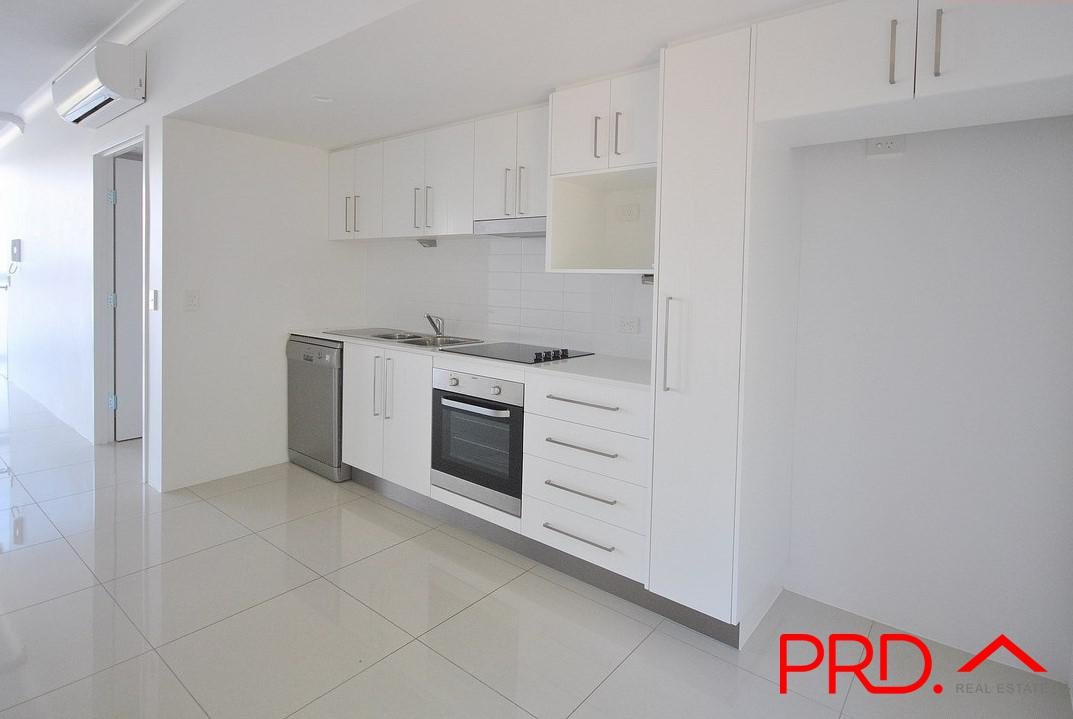 3/35-39 Central Street LABRADOR 2