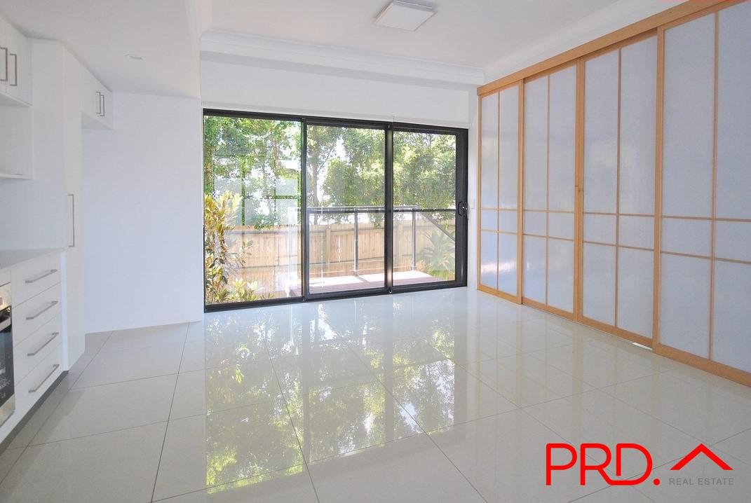 3/35-39 Central Street LABRADOR 10