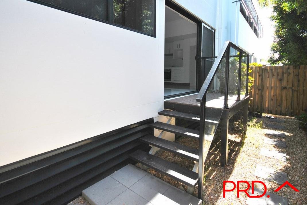 3/35-39 Central Street LABRADOR 7