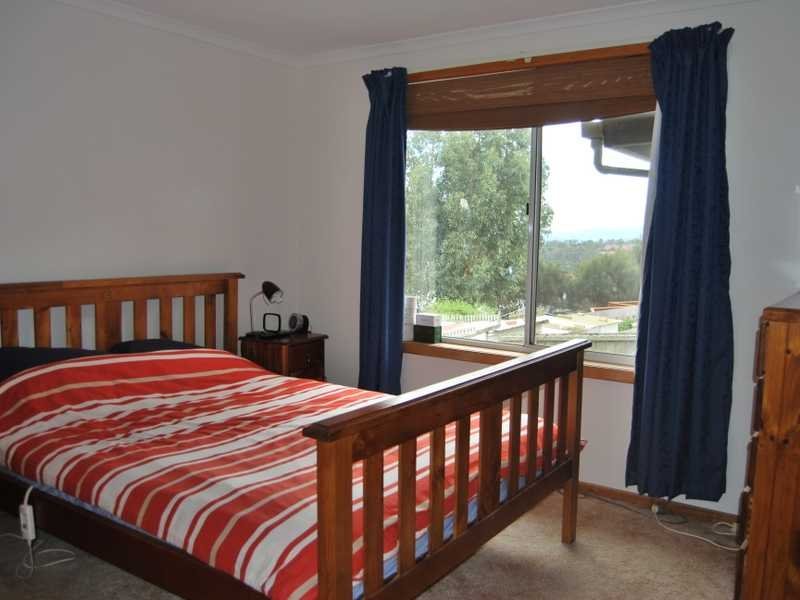 3/35 Cuthbertson Place LENAH VALLEY 7