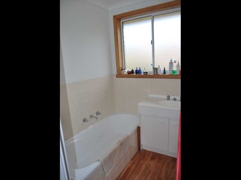 3/35 Cuthbertson Place LENAH VALLEY 8