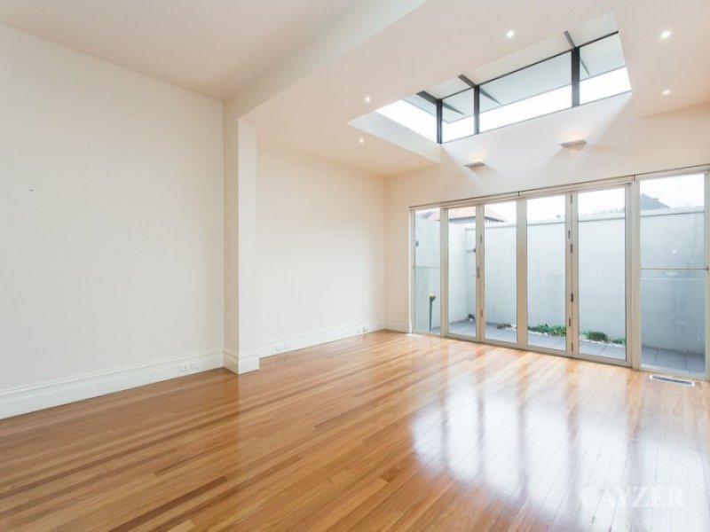 Gallery: 335 Danks Street