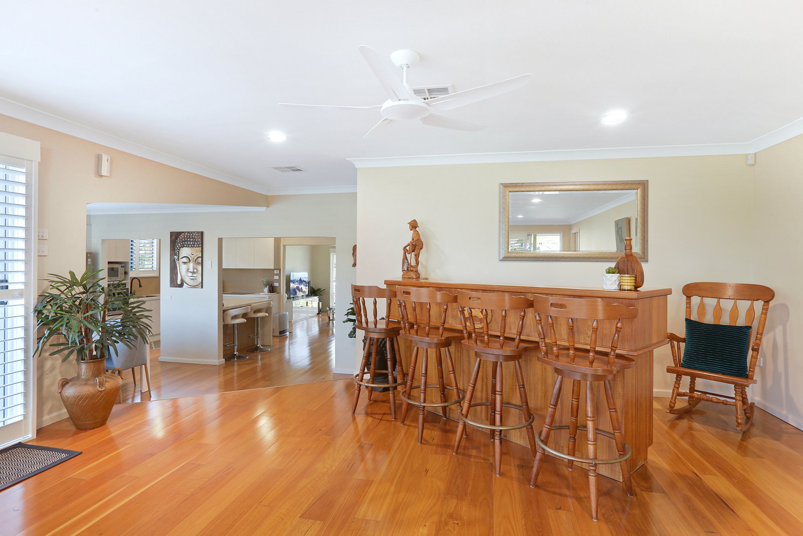 335 Farmborough Road FARMBOROUGH HEIGHTS 12