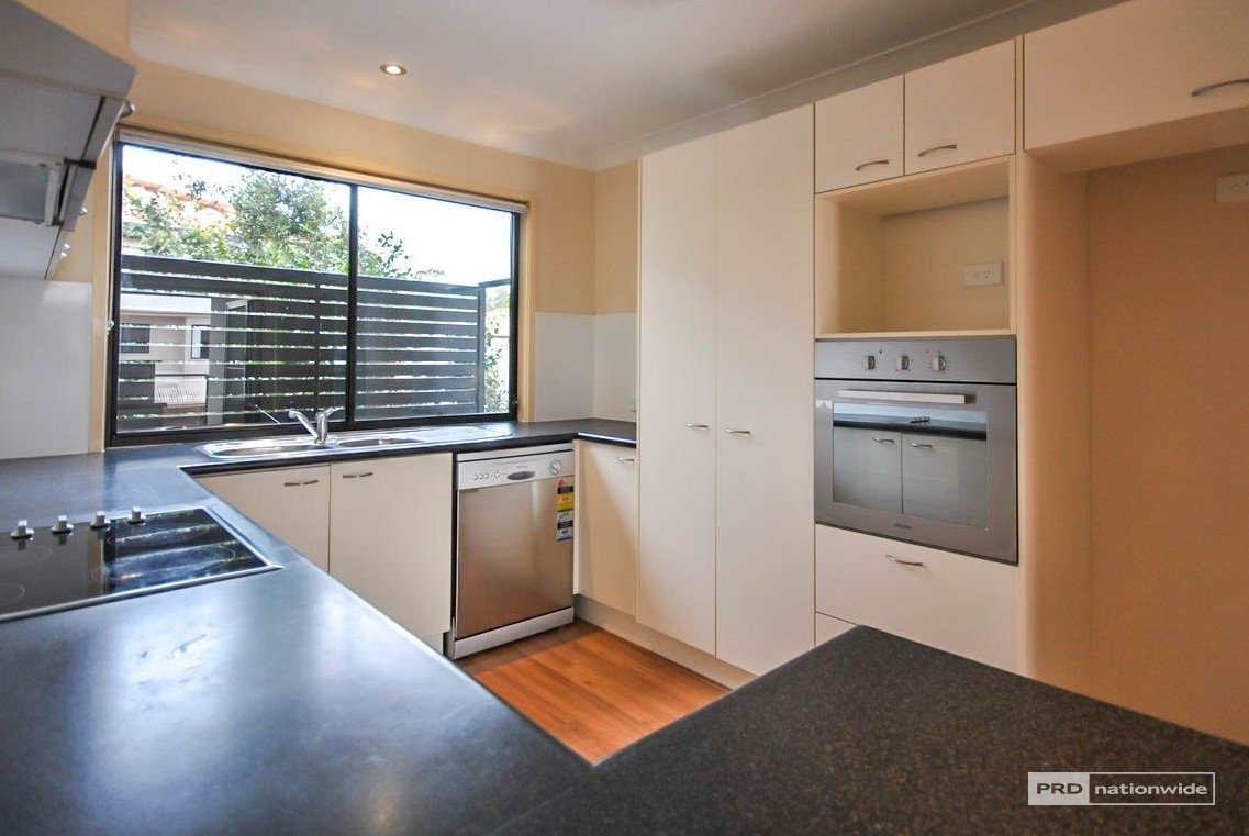 3/35 Harley Street LABRADOR 5