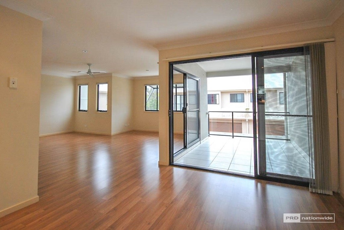 3/35 Harley Street LABRADOR 6