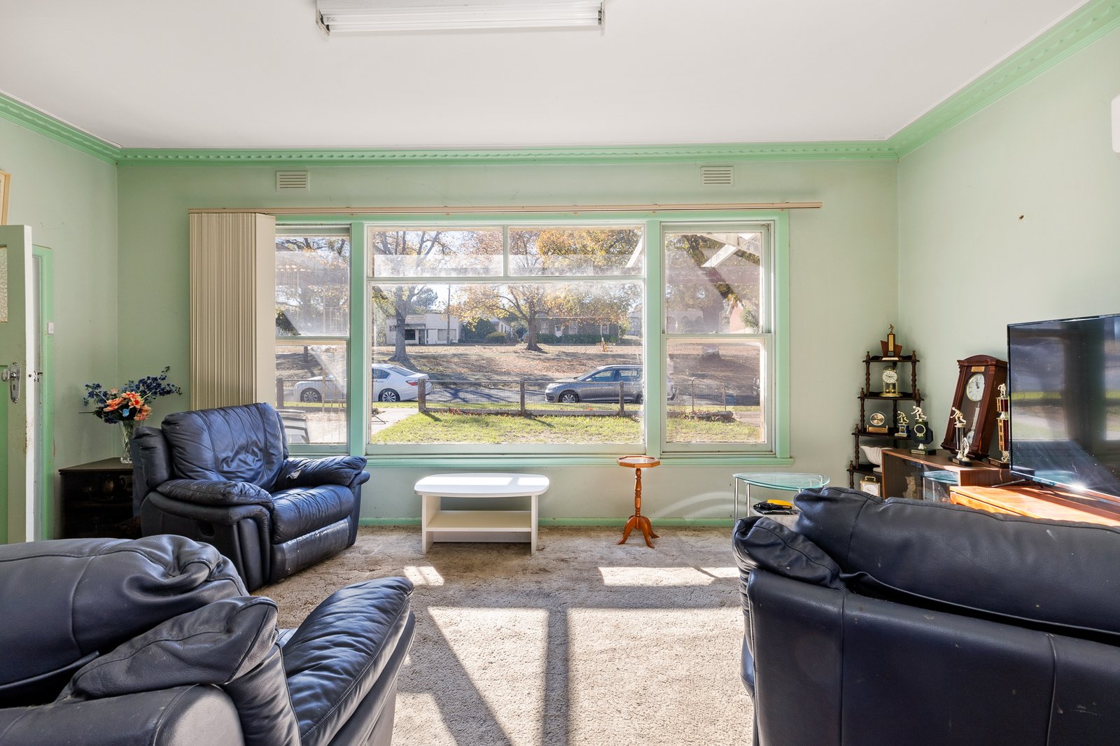Gallery: 335 High Street