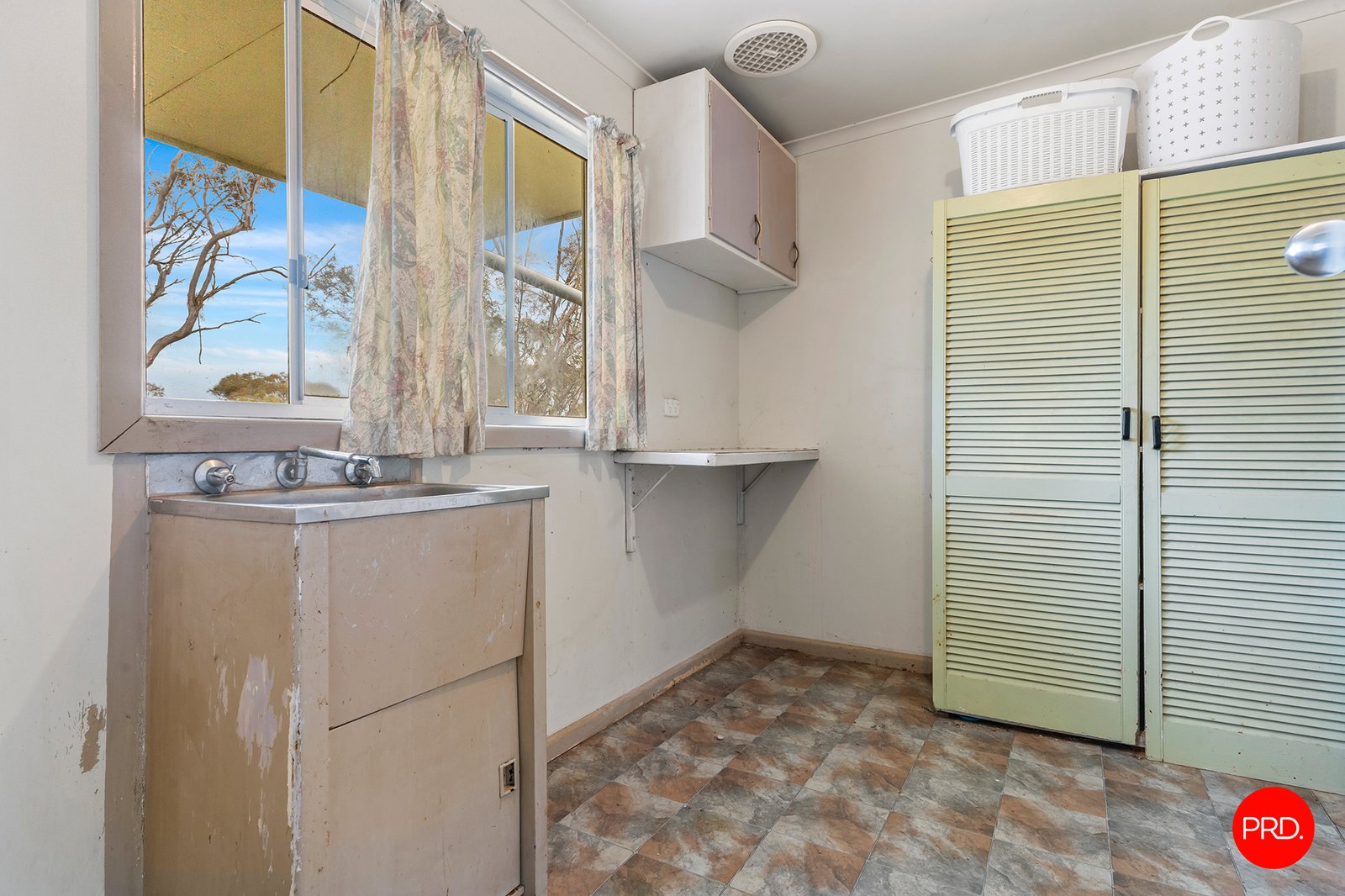 335 Myers Flat Road MYERS FLAT 12