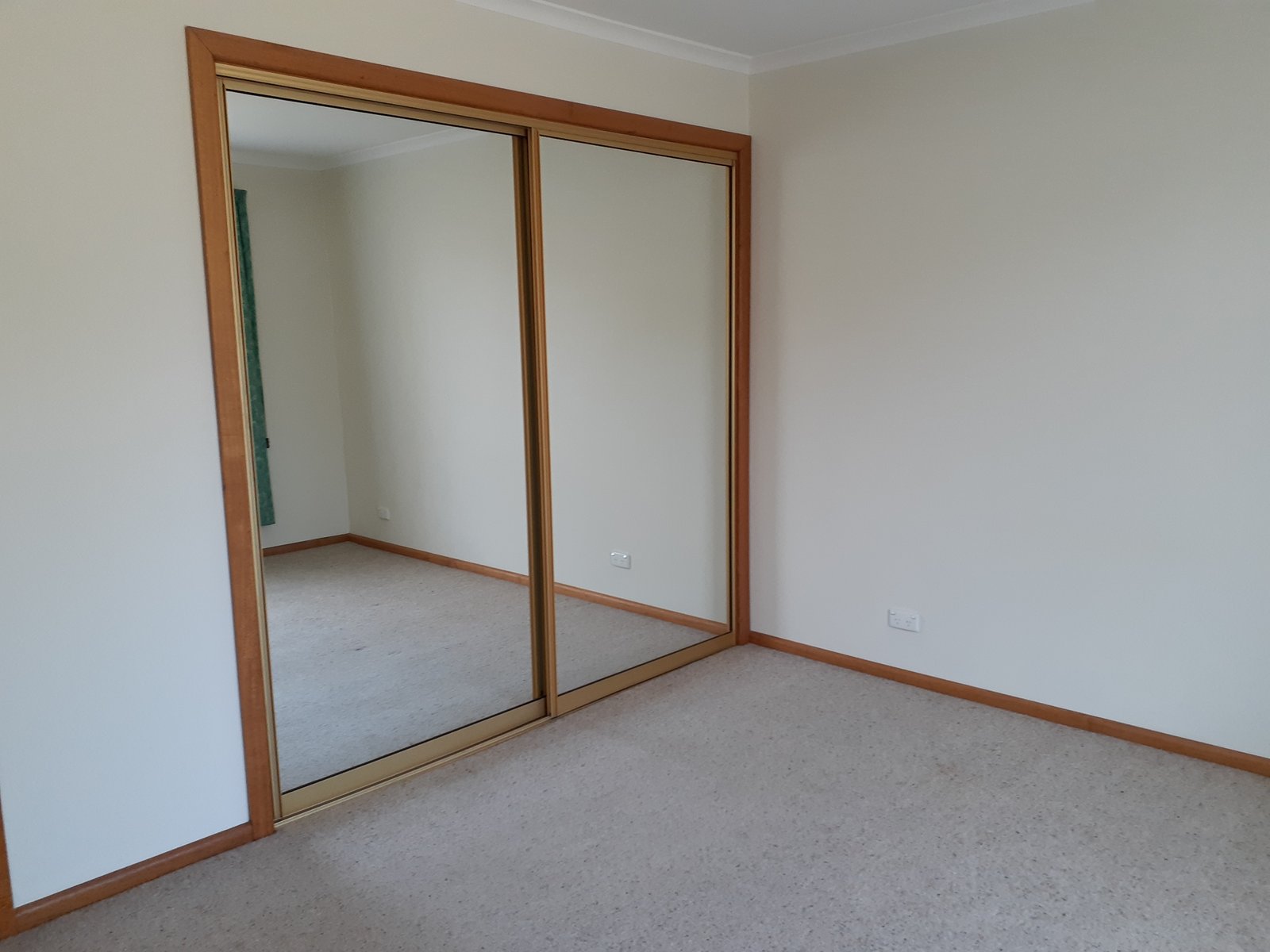 3/35 South Street BELLERIVE 2