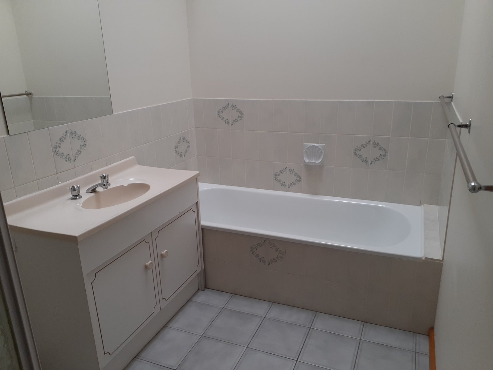 3/35 South Street BELLERIVE 7