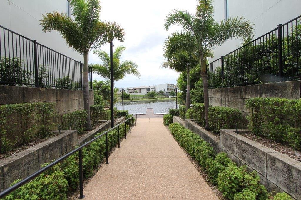 33/5036 Emerald Island Drive CARRARA 10