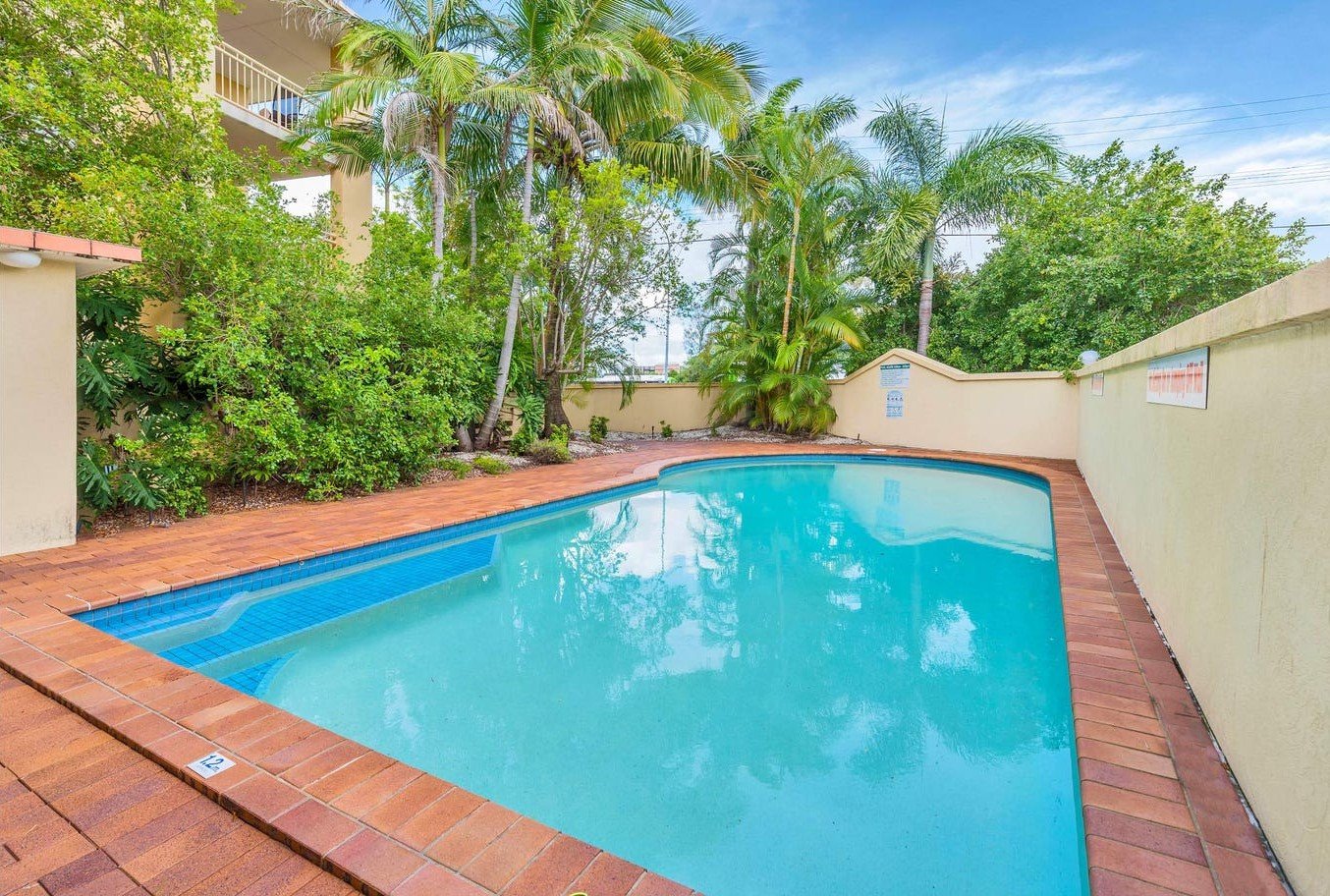 3/36 Alexandra Avenue MERMAID BEACH 4