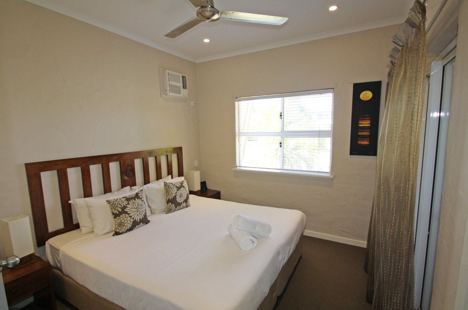 33/6 Challenor Drive CABLE BEACH 5