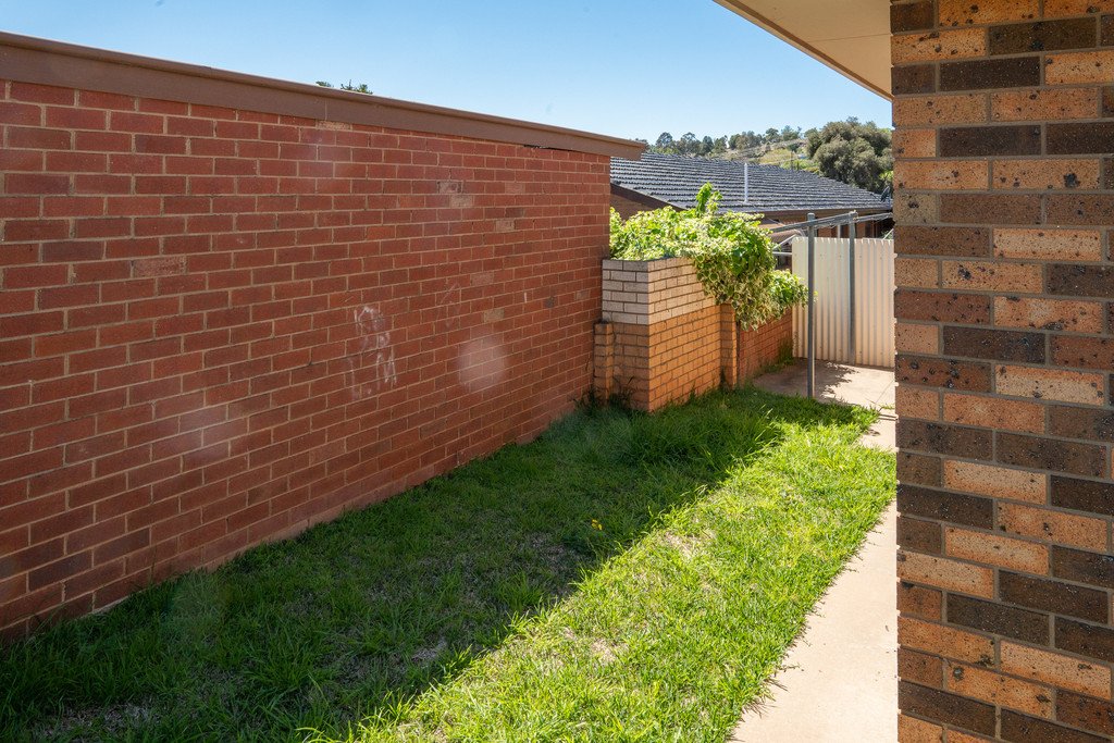 3/36 Kenneally Street KOORINGAL 11