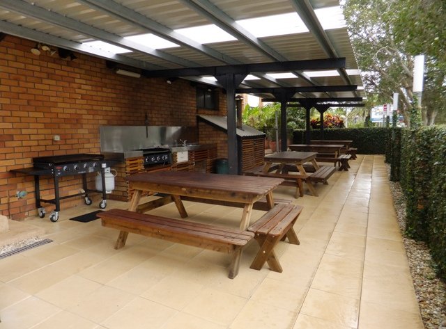 33/63 Ocean Parade COFFS HARBOUR 3