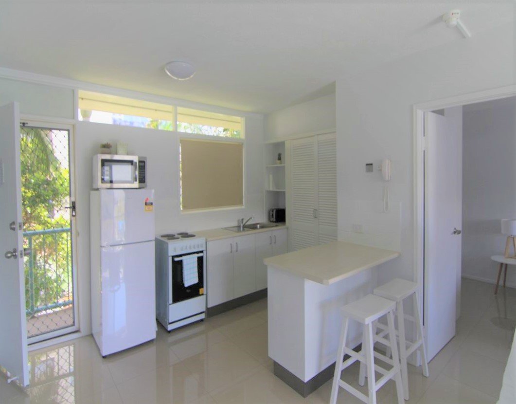 33/69 Ferny Avenue SURFERS PARADISE 2