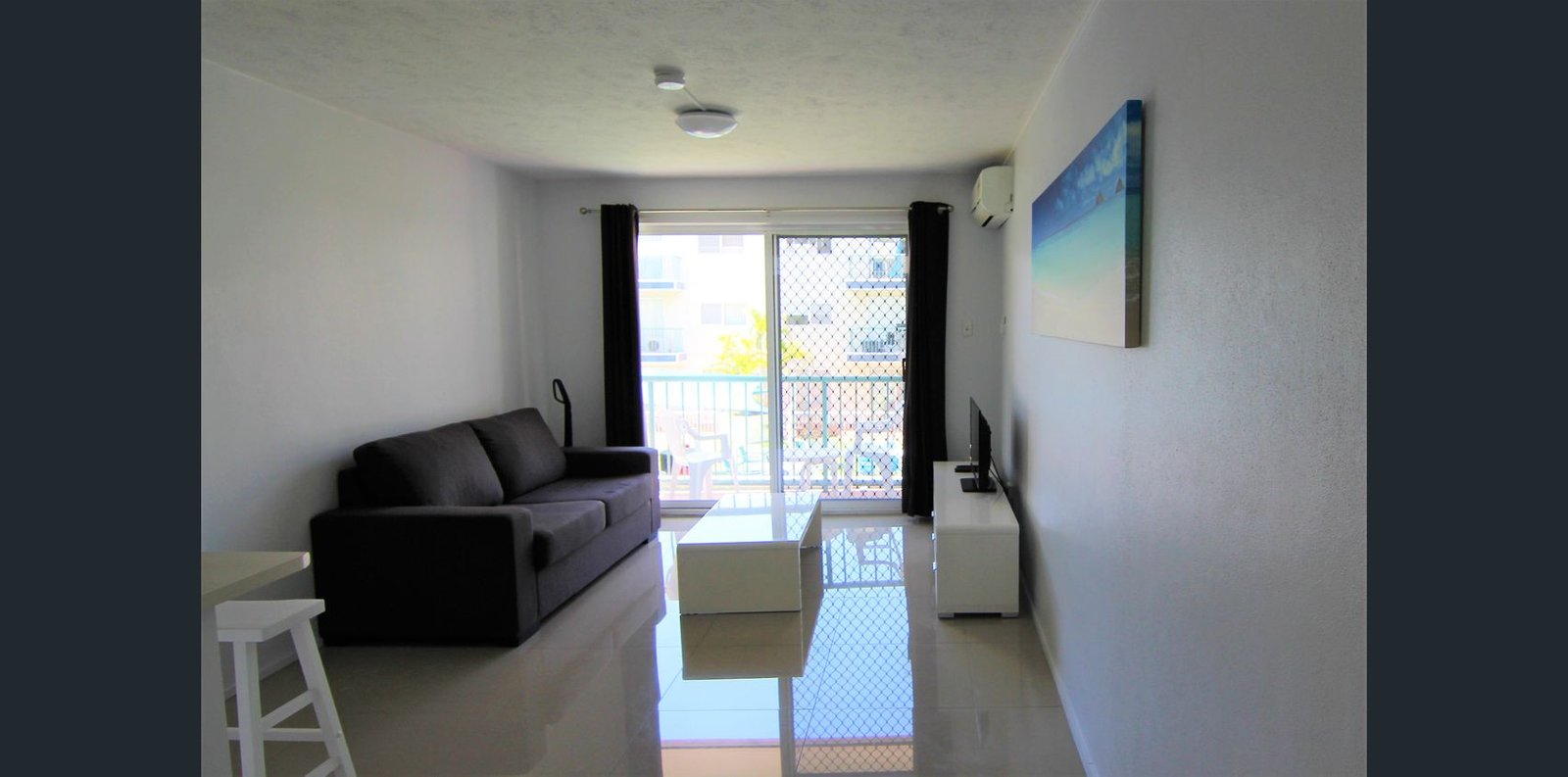 33/69 Ferny Avenue SURFERS PARADISE 2