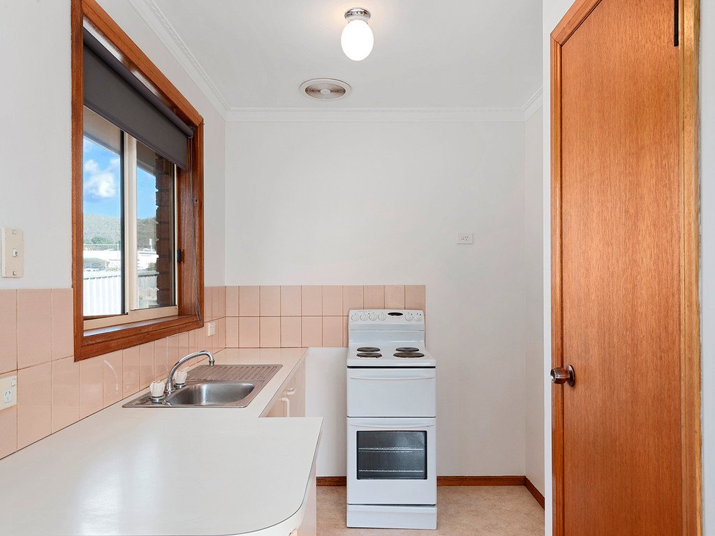 3/37 Abbotsfield Road CLAREMONT 9