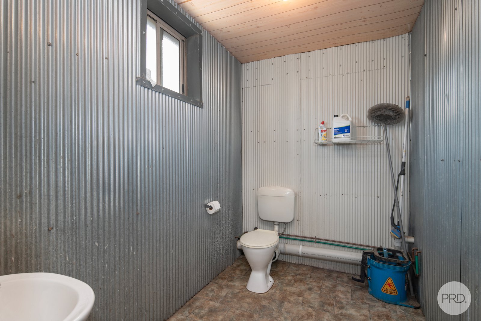 3/37 Grandlee Drive WENDOUREE 9