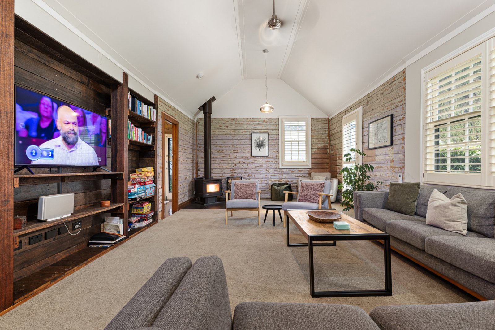 Gallery: 337 High Street