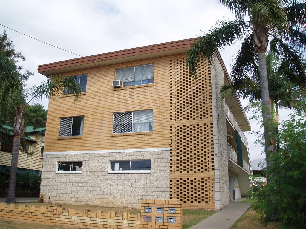 3/37 Lowerson Street LUTWYCHE 1