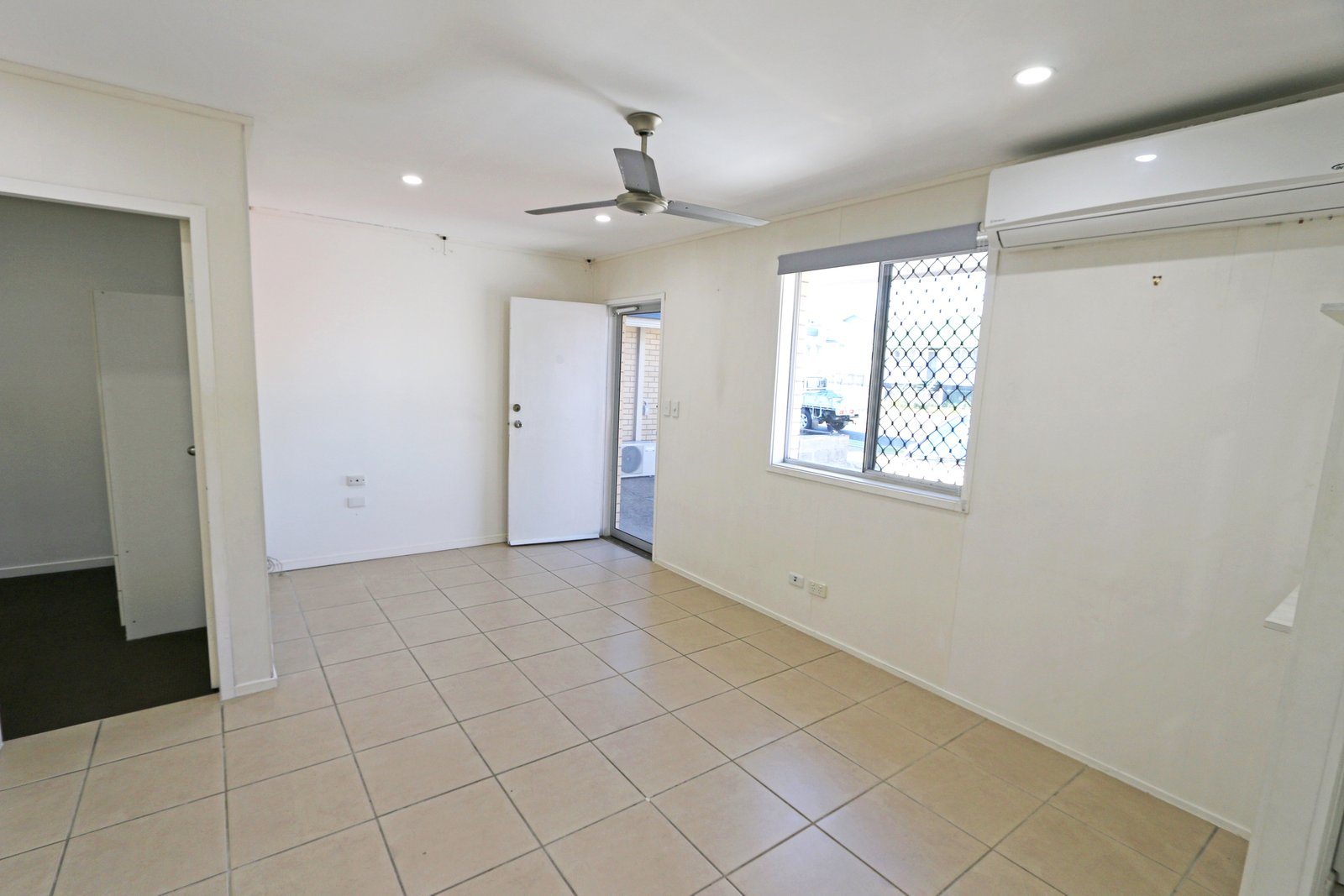3/37 North Street SOUTHPORT 4