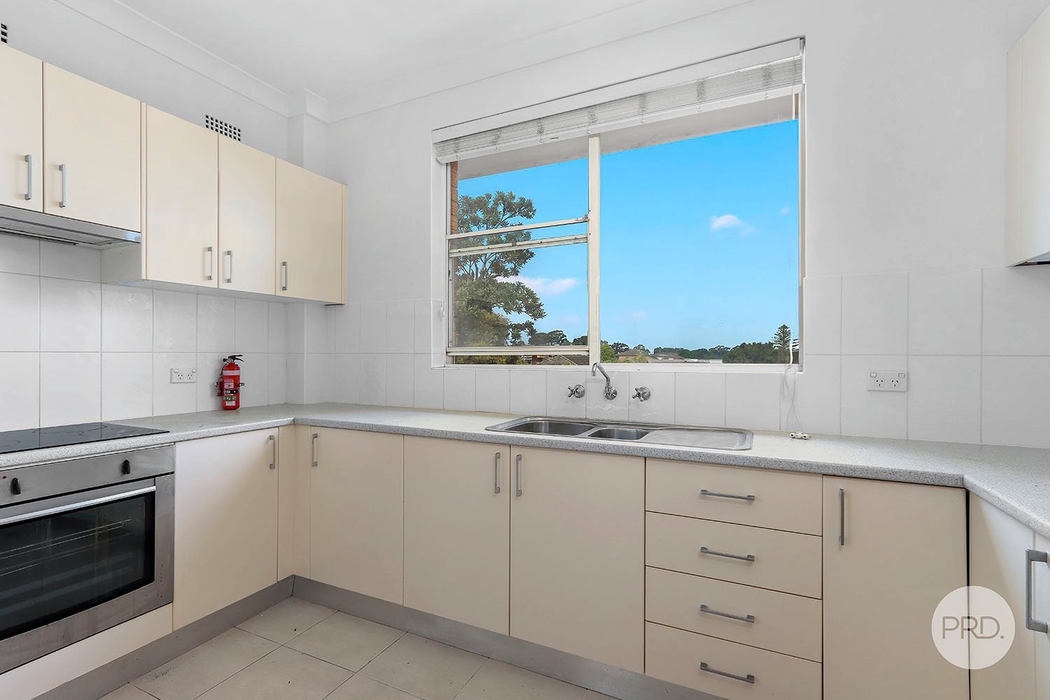 3/37 Wonoona Pde  OATLEY 5