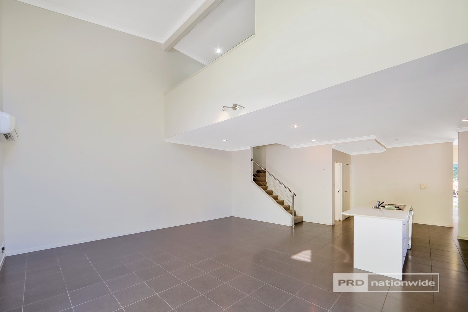 33/71 Elizabeth Street URANGAN 8